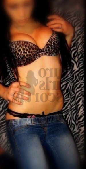 Kaicy female call girls in Maryland Heights